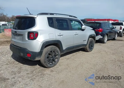 2017 Jeep Renegade Altitude 4X4 из США, поврежденный, VIN ZACCJBBH5HPF52639